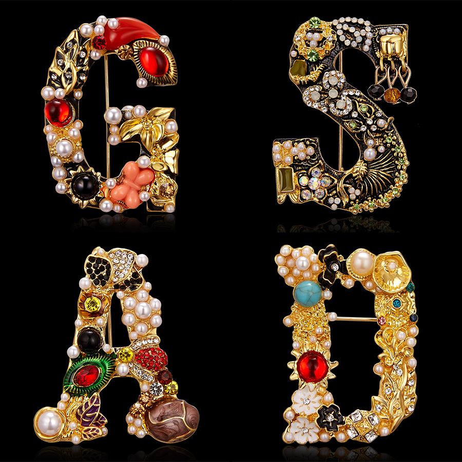 Fashion Enamel Pearl Rhineston – Embroidery Letter M recenzja i cena