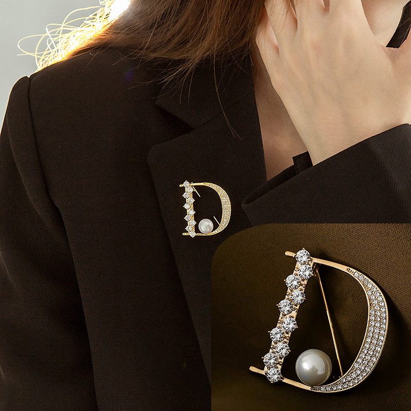 Luxury Rhinestone Letter D Bro – Embroidery Letter M recenzja i cena