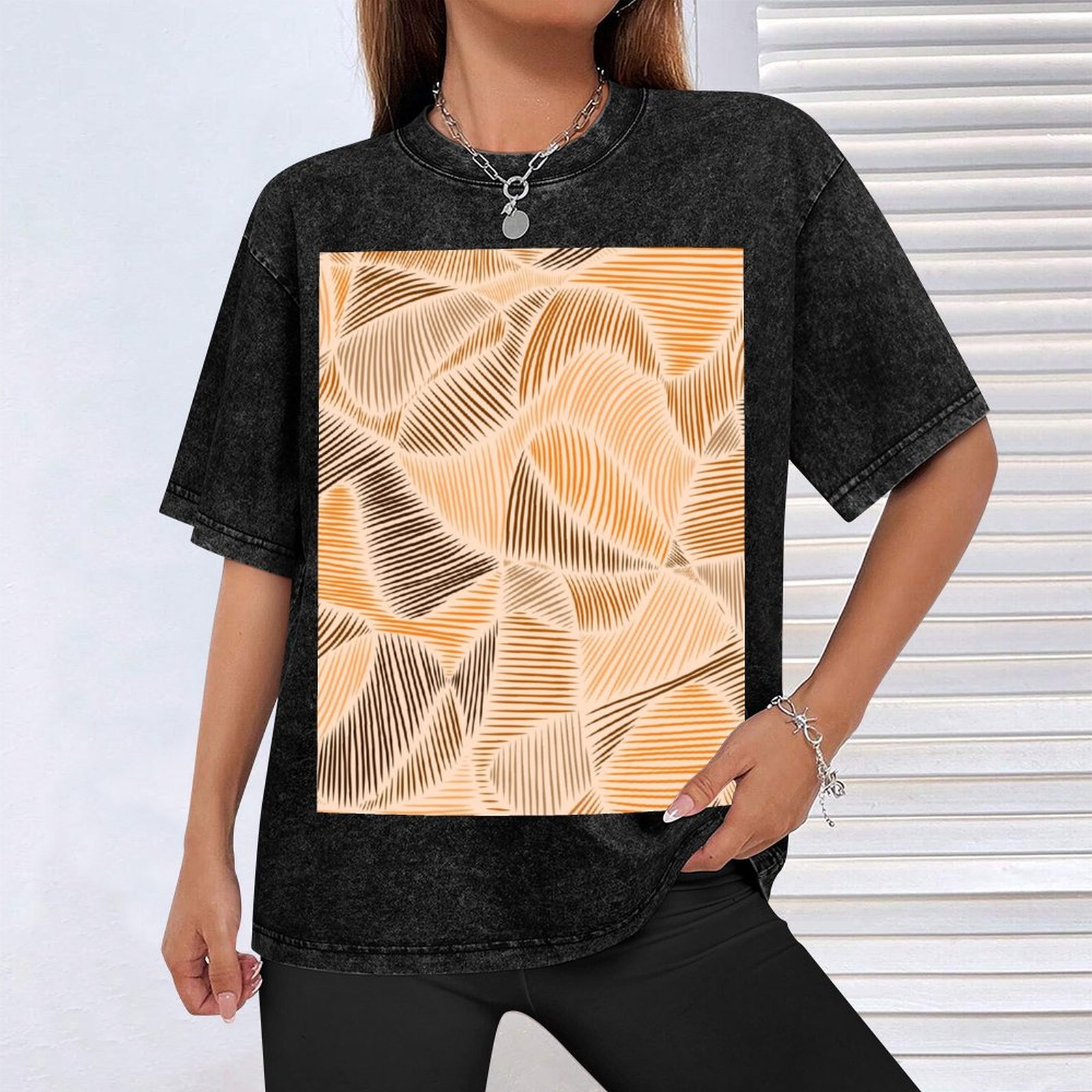 Tan Embroidery T-Shirt Moistur – Embroidery Moisturizer recenzja i cena