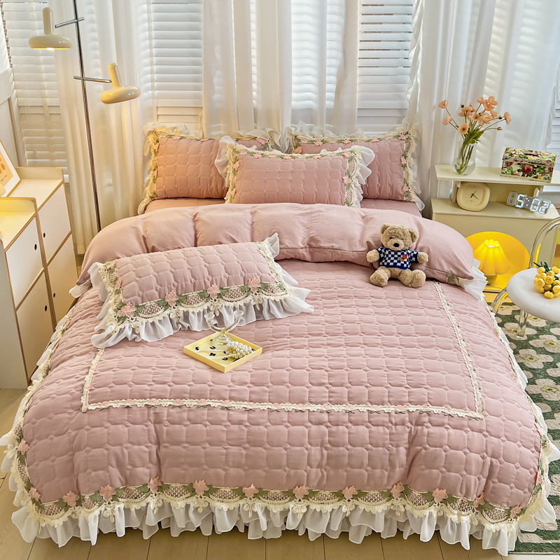 Pink Korean Princess Style Bed – Embroidery Quilt Cover recenzja i cena