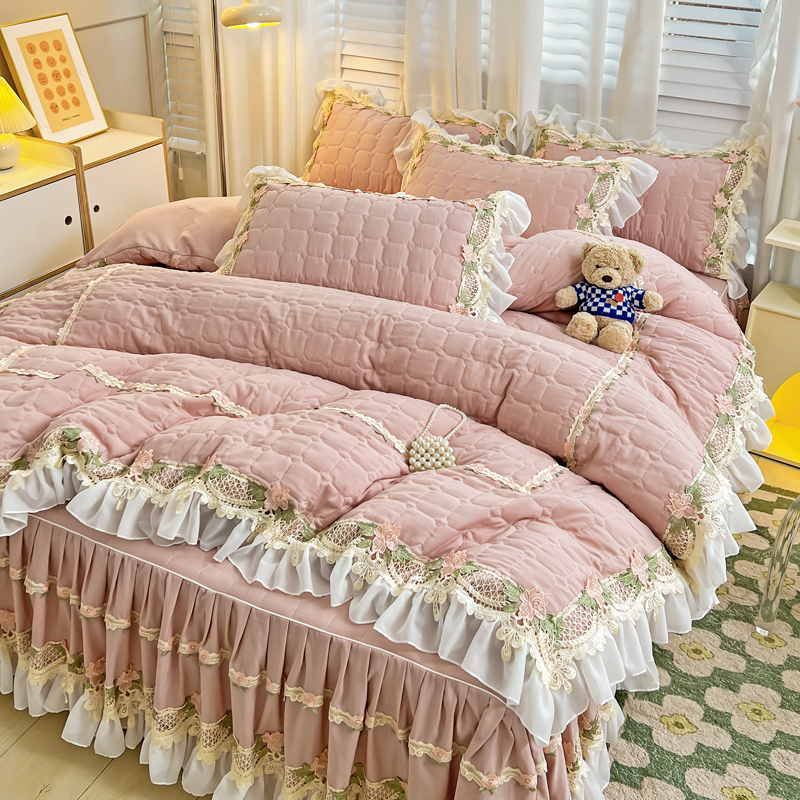 Pink Korean Princess Style Bed – Embroidery Quilt Cover recenzja i cena