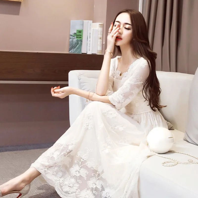 Elegant Women's Long Sleeve Dr – Embroidery Online Design recenzja i cena