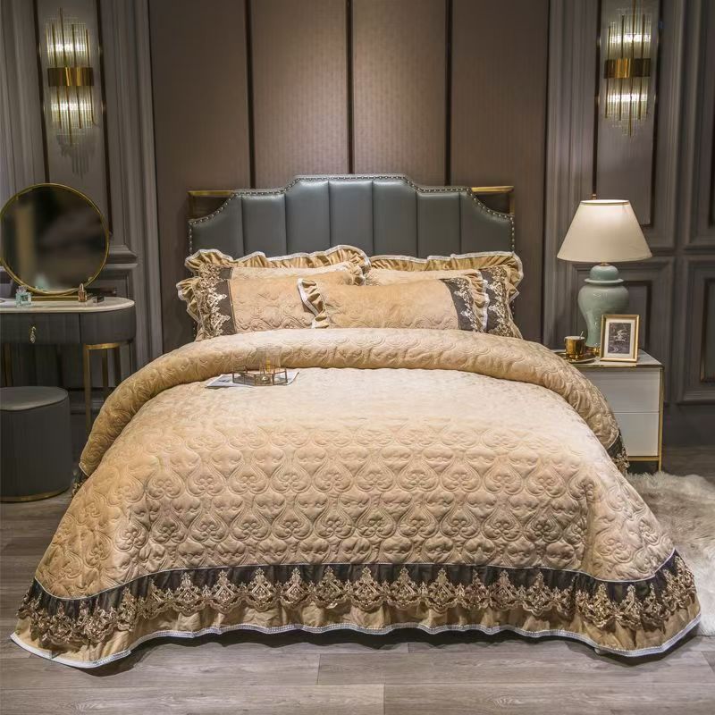 Luxury European Crystal Velvet – Embroidery Quilt Cover recenzja i cena