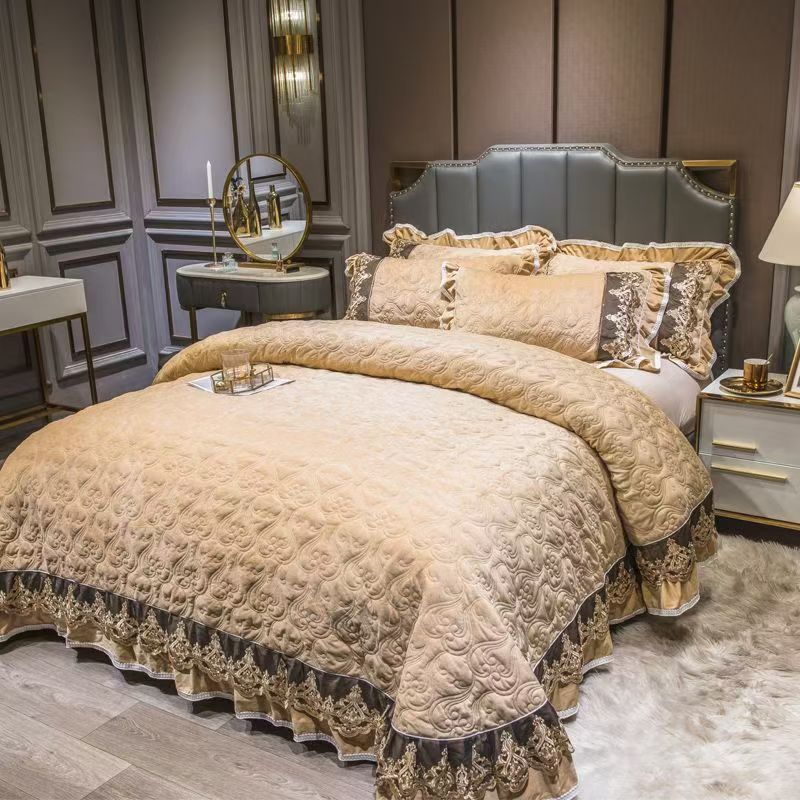 Luxury European Crystal Velvet – Embroidery Quilt Cover recenzja i cena